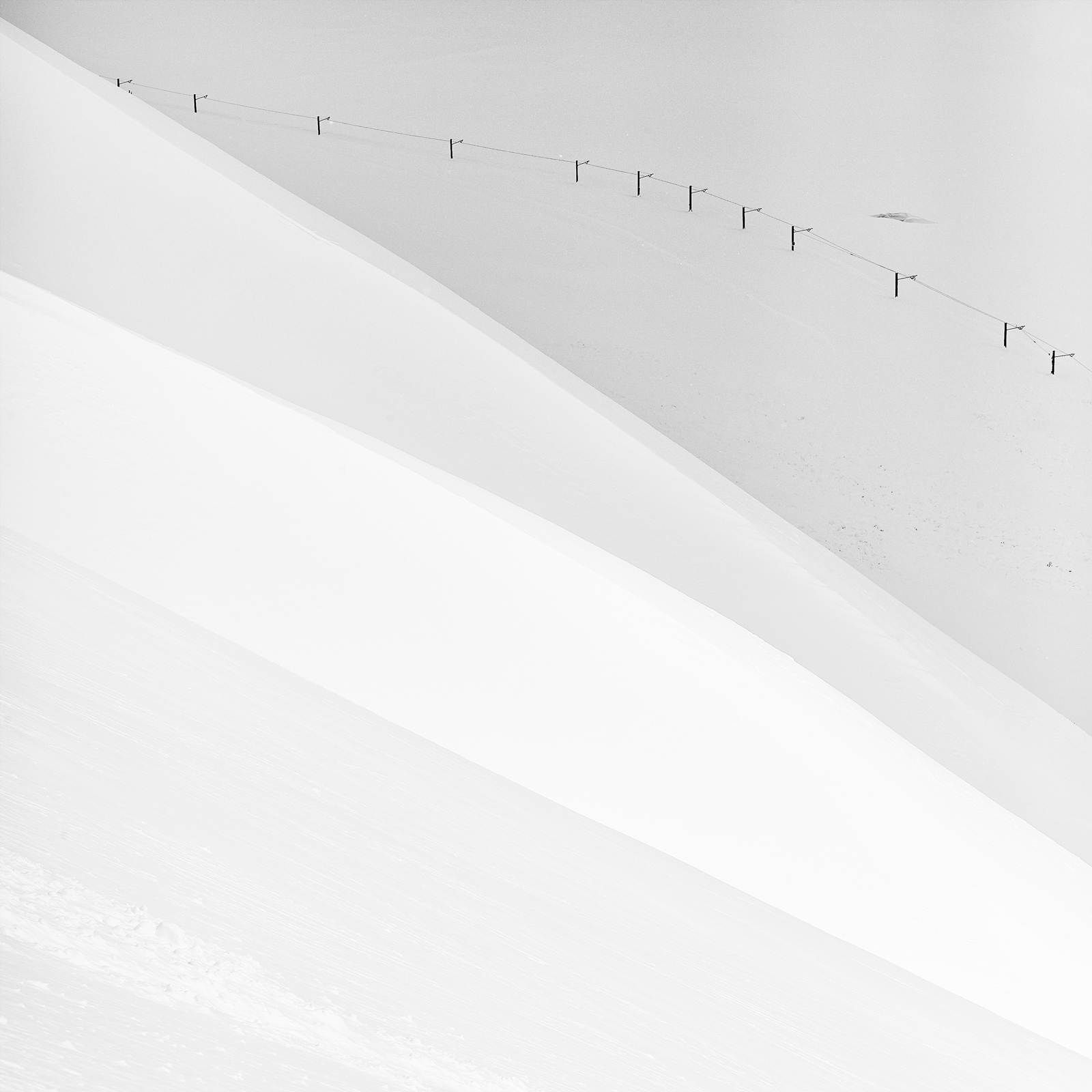 02L1005215