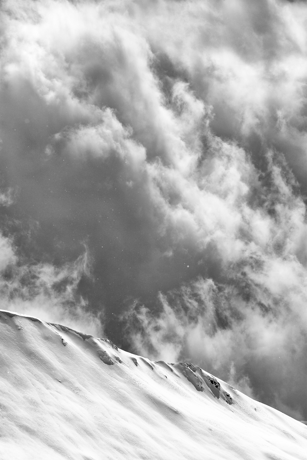 ClearingSnowStormAndermatt